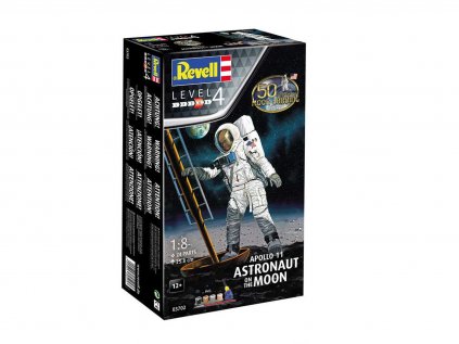 4481 darcekovy set revell 03702 apollo 11 astronaut on the moon 1 8