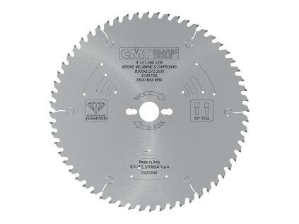 C23704810M 01 web