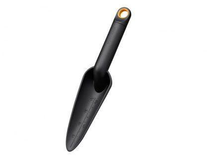 fiskars presazovaci rucni lopatka solid ien566203