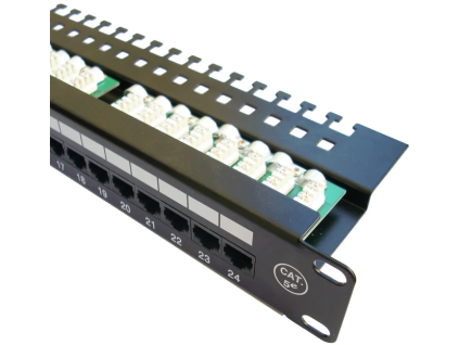 datacom patch panel 19 utp 24 port cat5e lsa 1u bk 3x8p hor zare ien116820
