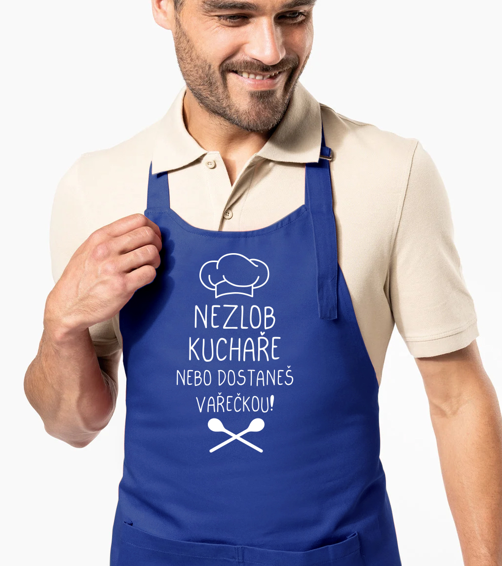 Zástěra pro muže - Nezlob kuchaře nebo dostaneš vařečkou! Barva: Královská modrá