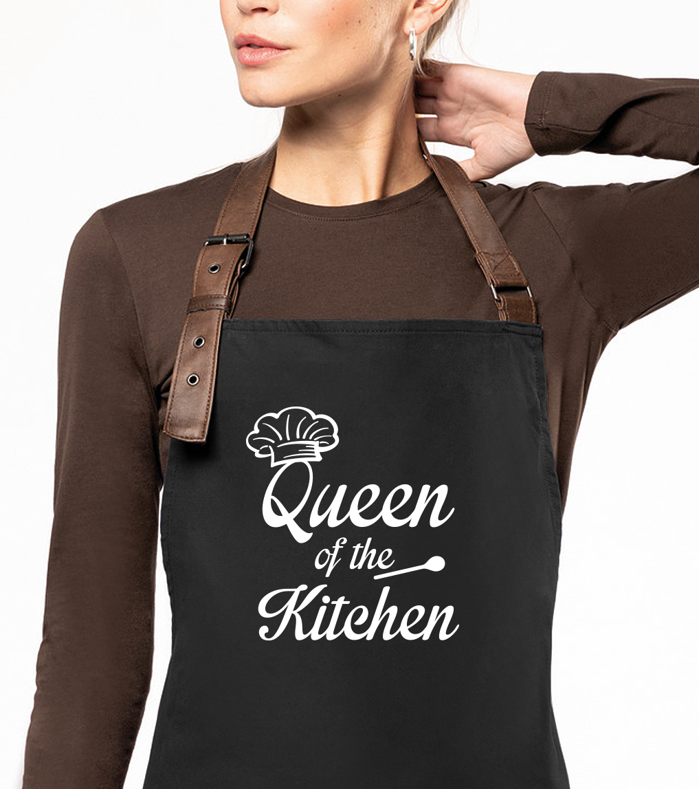 Zástěra pro ženy EXCLUSIVE - Qeen of the Kitchen Barva: Černošedá