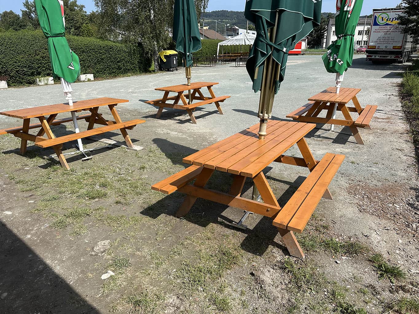 Pivní set v Klondyke Batňovice - zahradní sestava stůl + lavice