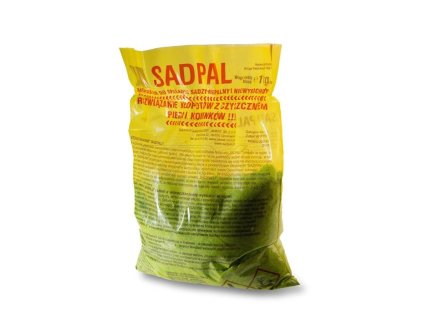 Čistič komína a všech částí kotlů SADPAL 1kg – plastový sáček s 1 kg zeleného práškového granulátu, označený výraznou etiketou s logem a popisem použití; vhodný pro ekologické čištění komínů, kotlů a krbů na tuhá paliva.