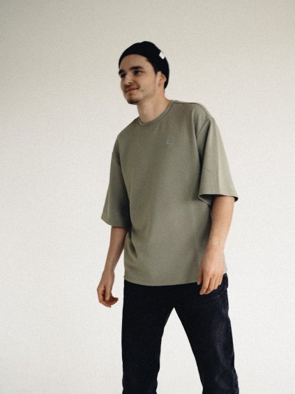 Khaki Over Tee| Him