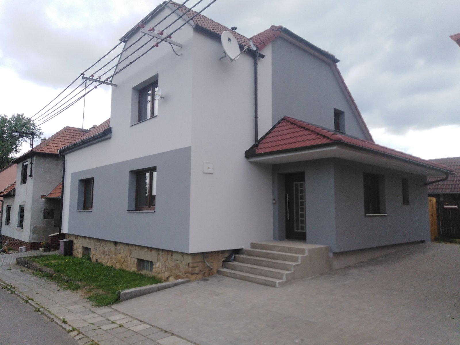 Zateplení rodinného domu Bílovice a dekorativni omítka.