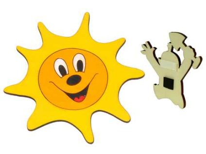 DoDo Dřevěná dekorační magnetka sluníčko