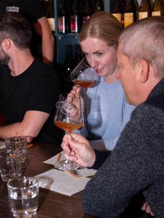 Dnes máme otevřeno 🍾✨ Stavte se do Hokusu na poslední bubliny před Silvestrem 🥂 ⏰ 16.00–23.00 A nezapomeňte si nakoupit...