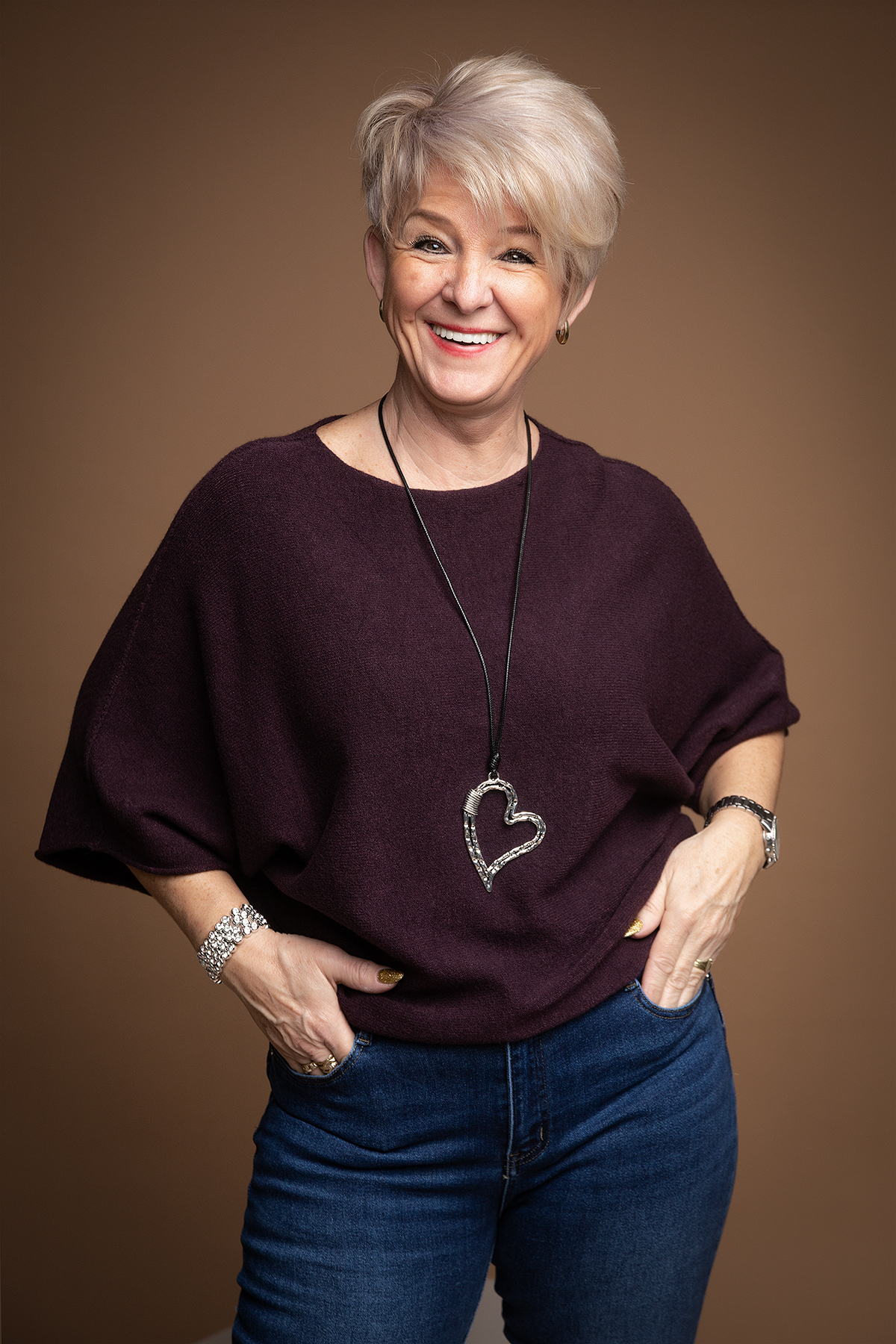 Zlatý hřeb tvého outfitu - naše náhrdelníky!