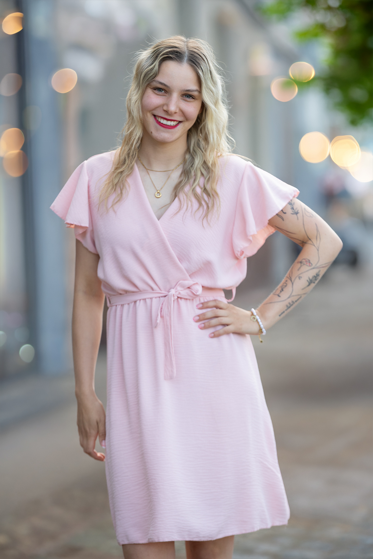 Outfit na svatbu: Jak být elegantní a cítit se skvěle!