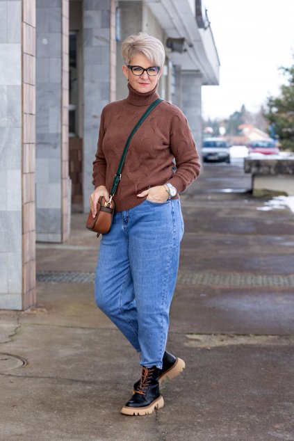 damsky svetr se stojakem pauline cokoladova