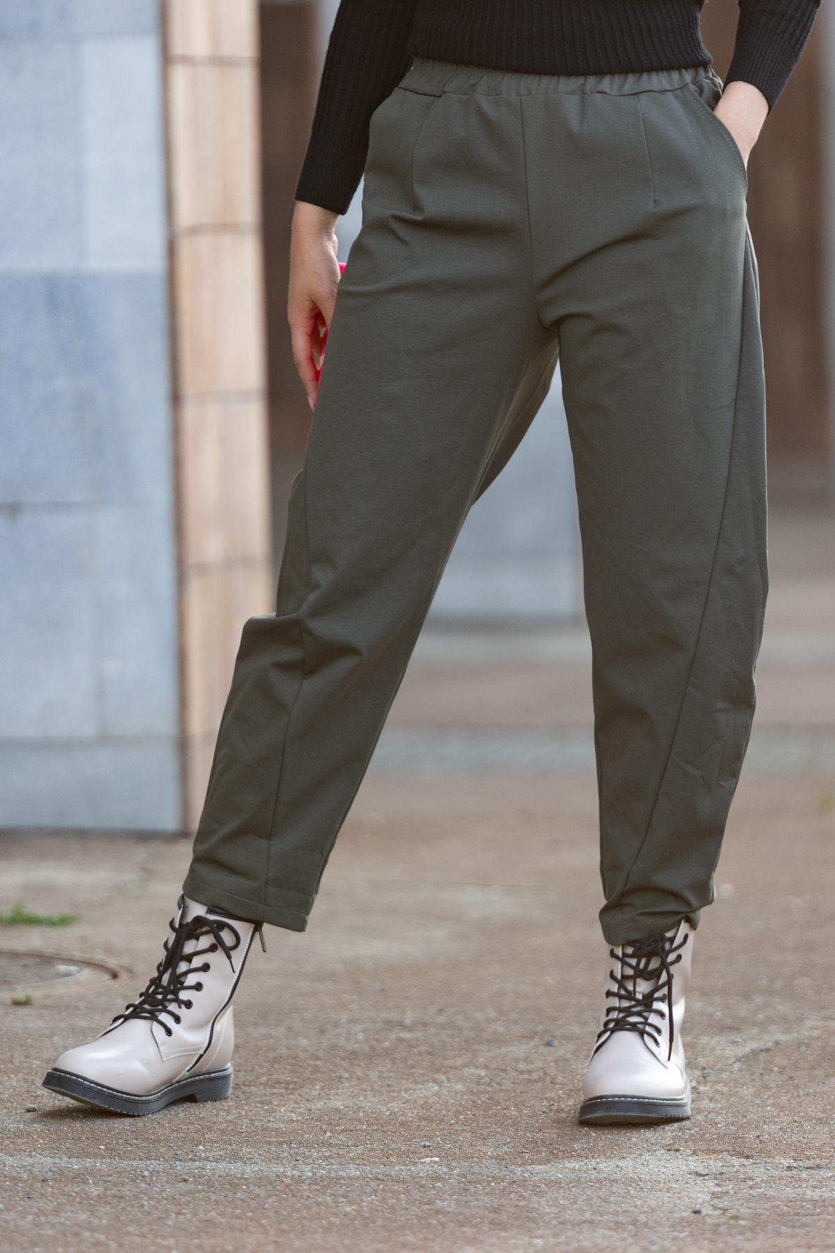 Italy fashion Teplákové kalhoty LENY Barva: Khaki