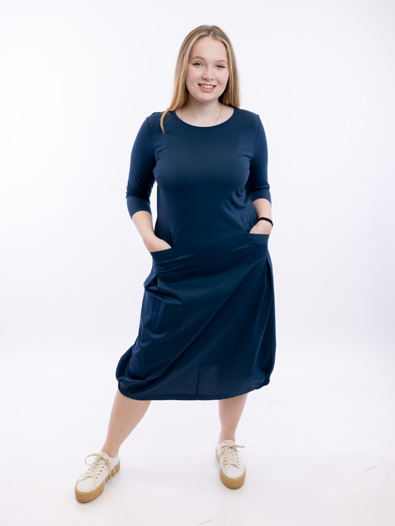 Antom Šaty NIKY Barva: Tmavě modrá