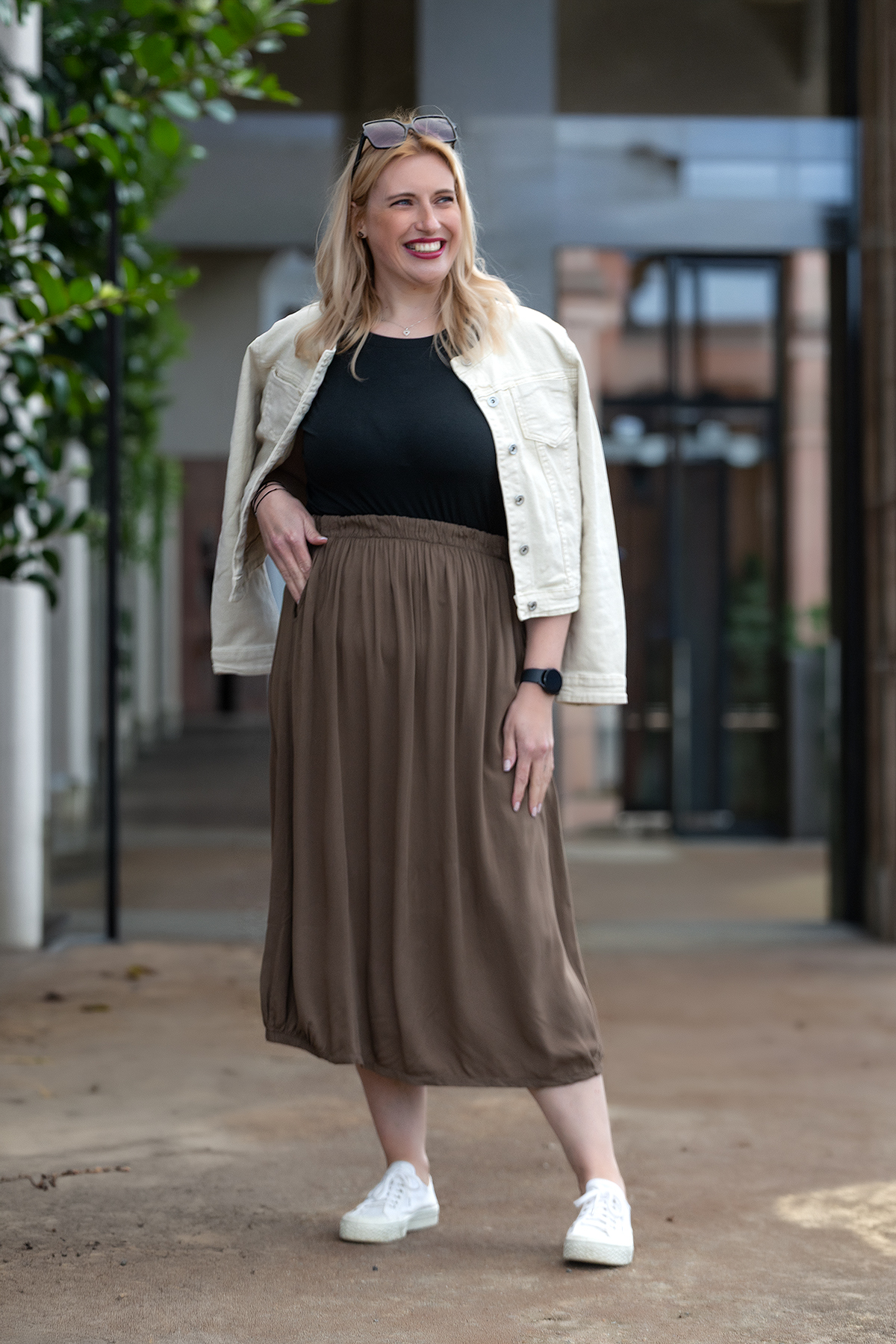 Levně Italy fashion Midi sukně WINDY Barva: Čokoláda