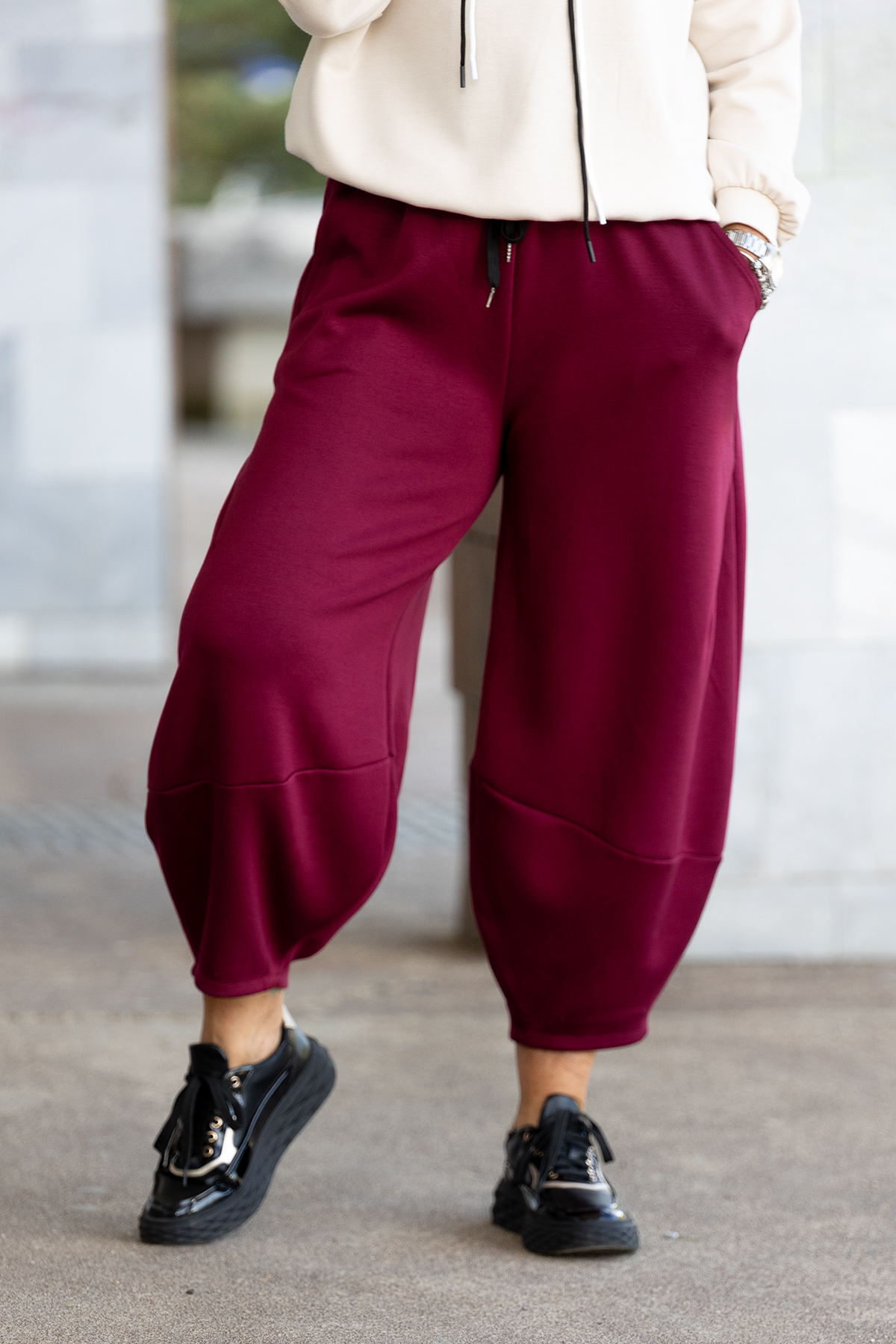 Levně Italy fashion Harémové kalhoty DAHLIA Barva: Vínová