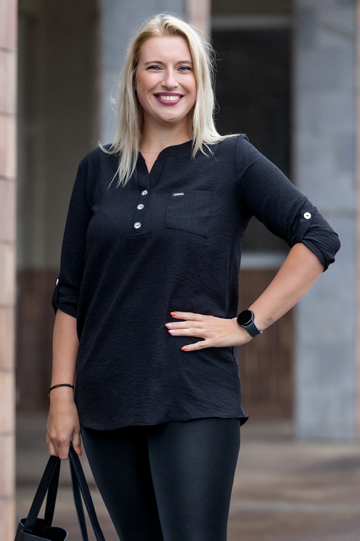 Levně Figo Dlouhá košile JANA Barva: Černá