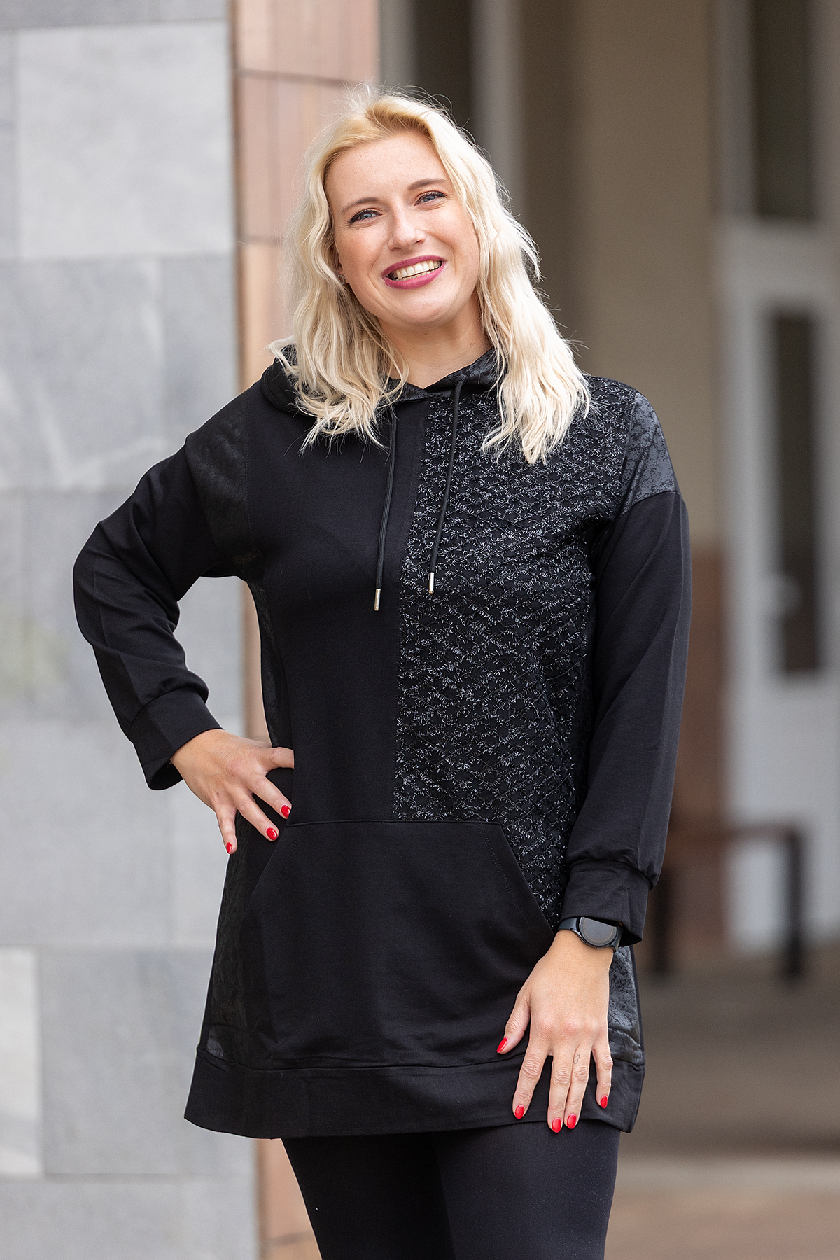 Levně Wear oN COLLECTION Tunika JOHY [53615] Barva: Černá