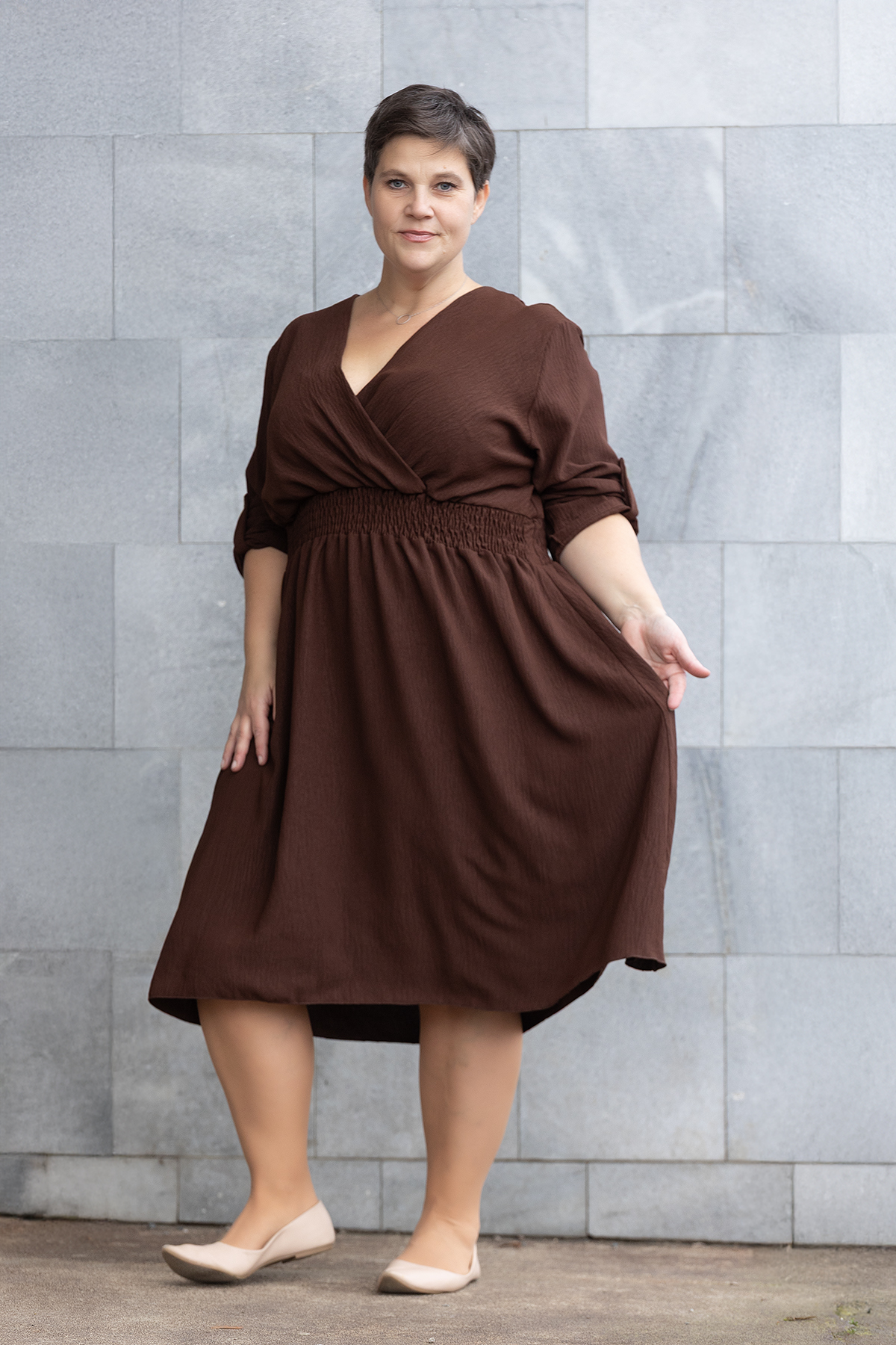 Levně Italy fashion Šaty GRAPE Barva: čokoládová
