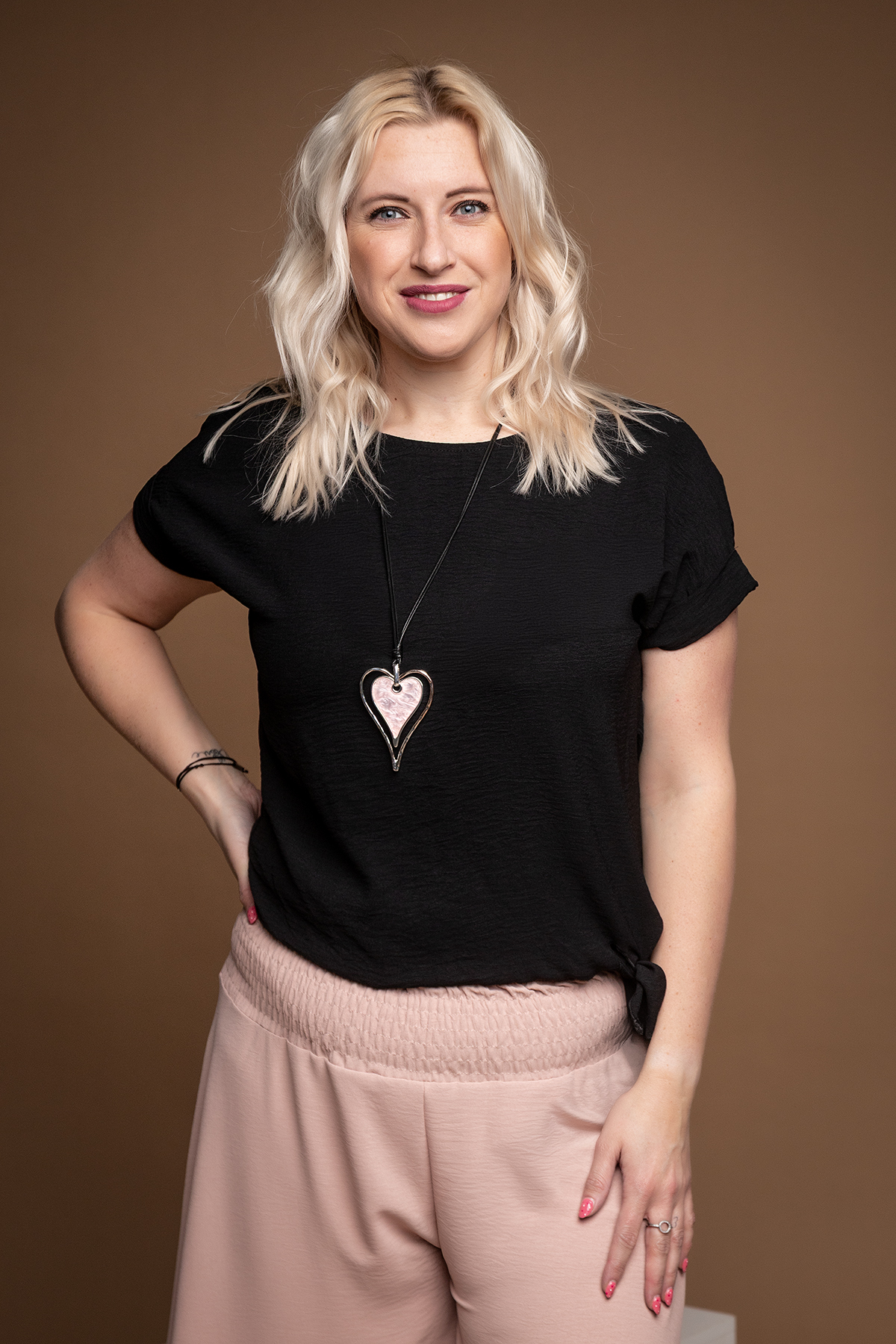 Levně Fashion jewelry Náhrdelník RŮŽOVÉ SRDCE