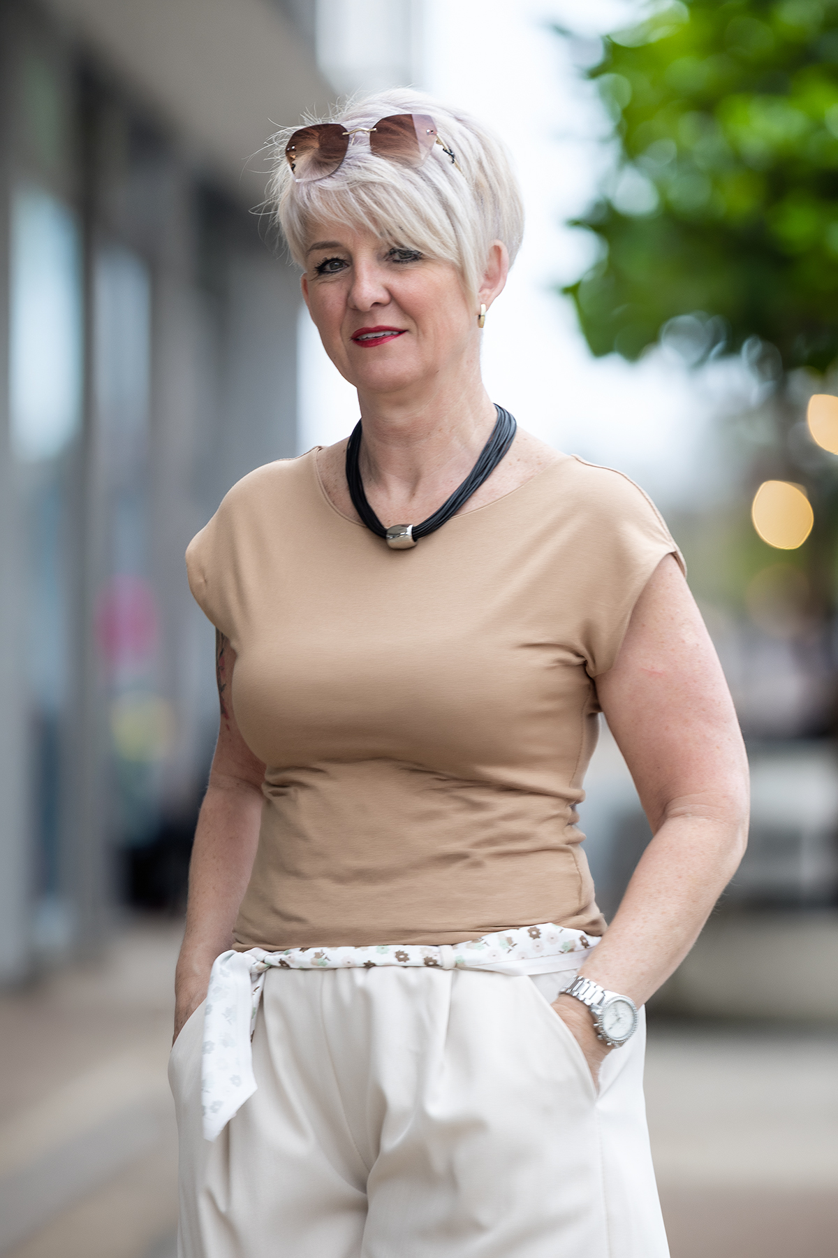 Italy fashion Basic tričko GASTON Barva: Oříšková