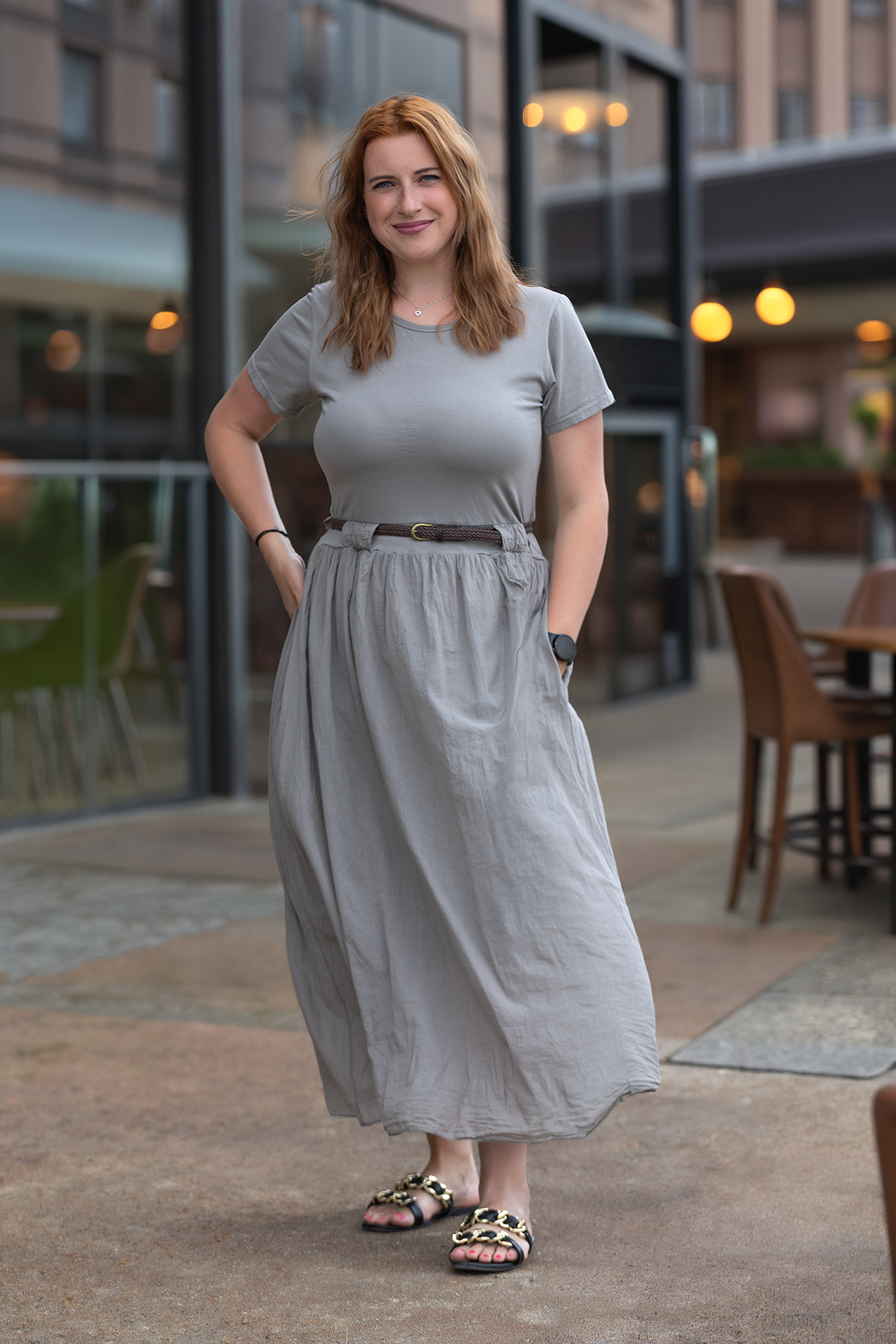 Levně Italy fashion Dlouhé šaty SYMPHONY Barva: Cappuccinová