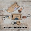 Schlüsselanhänger aus Holz Leder - Wolf Merbau (Lederfarbe natur)