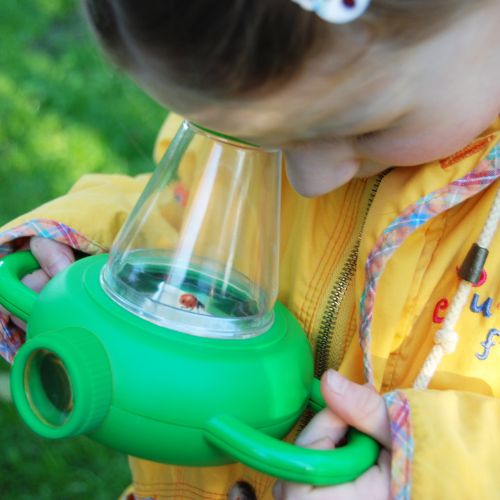 Detská lupa na pozorovanie hmyzu