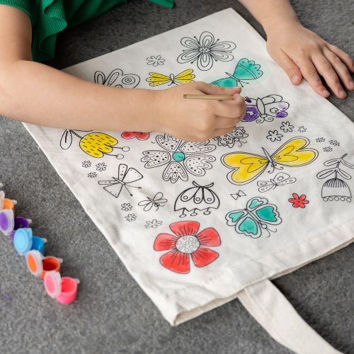 DIY tvorenie – maľovanie na látkovú tašku