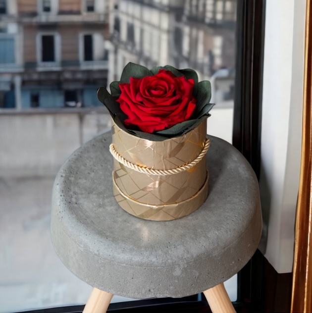 Umělé růže jako živé jsou krásnou a trvalou dekorací