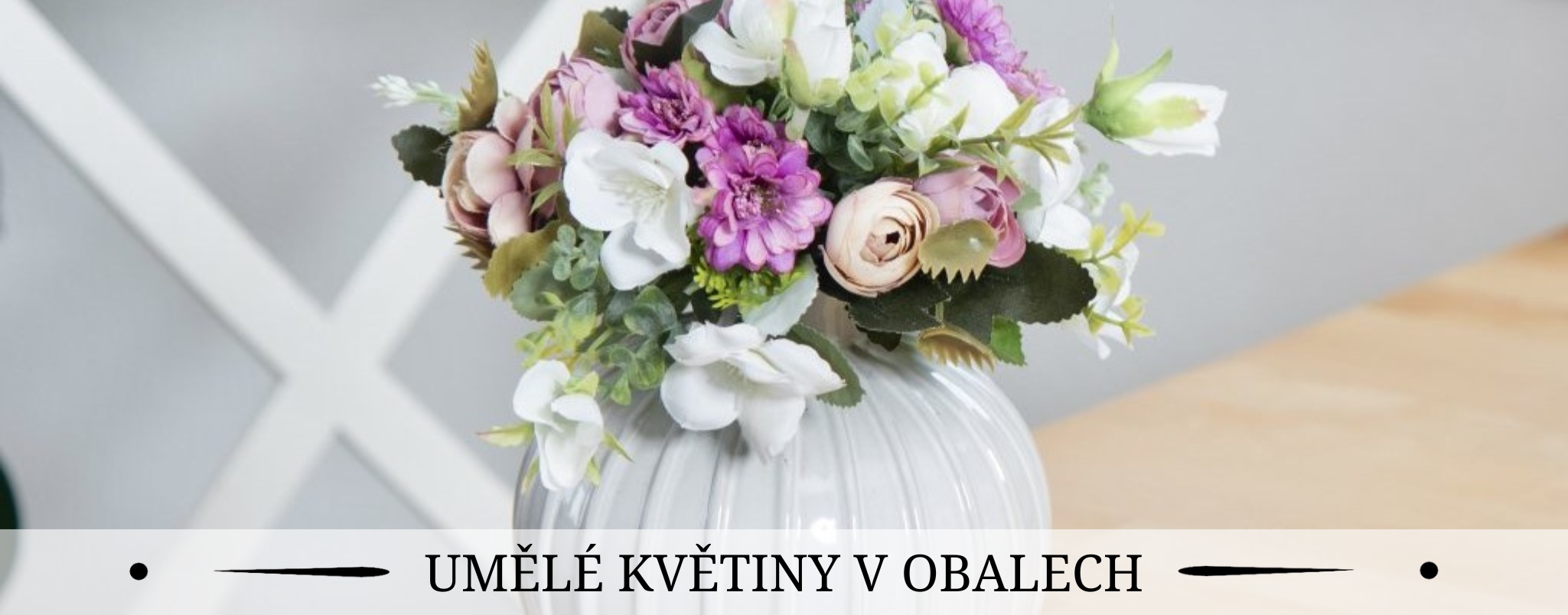 Umělé květiny v obalech