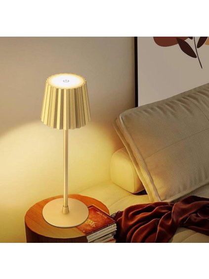 elegantní stolní lampa LED zlatá