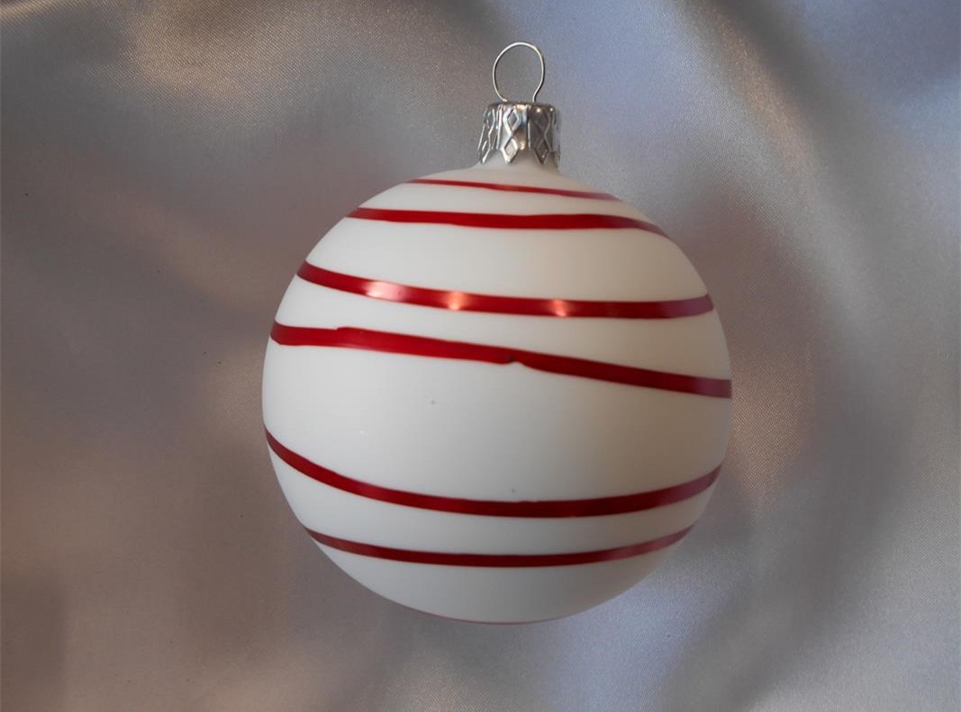 Střední vánoční koule s proužky 6 ks - bílá/červená