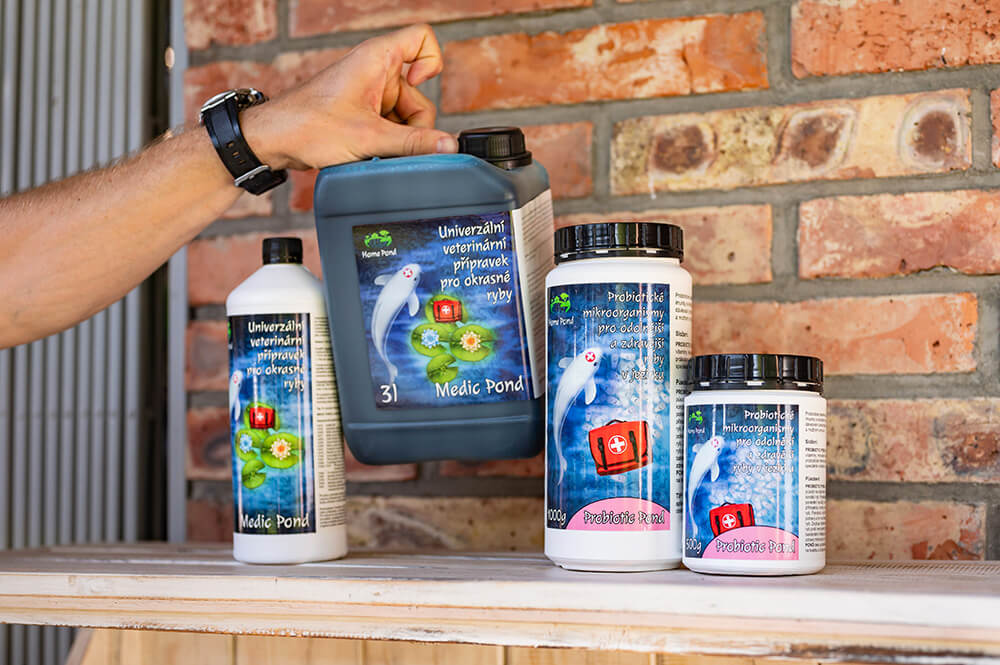 Léčba ryb v jezírku