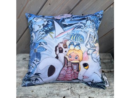 Malá čtenářka  - polštář bavlna satén