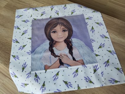 Jarní středový ubrus  Andělka copatá 64 x 64 cm