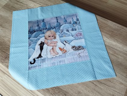 Jarní středový ubrus Andělka a kočičky 64 x 64 cm