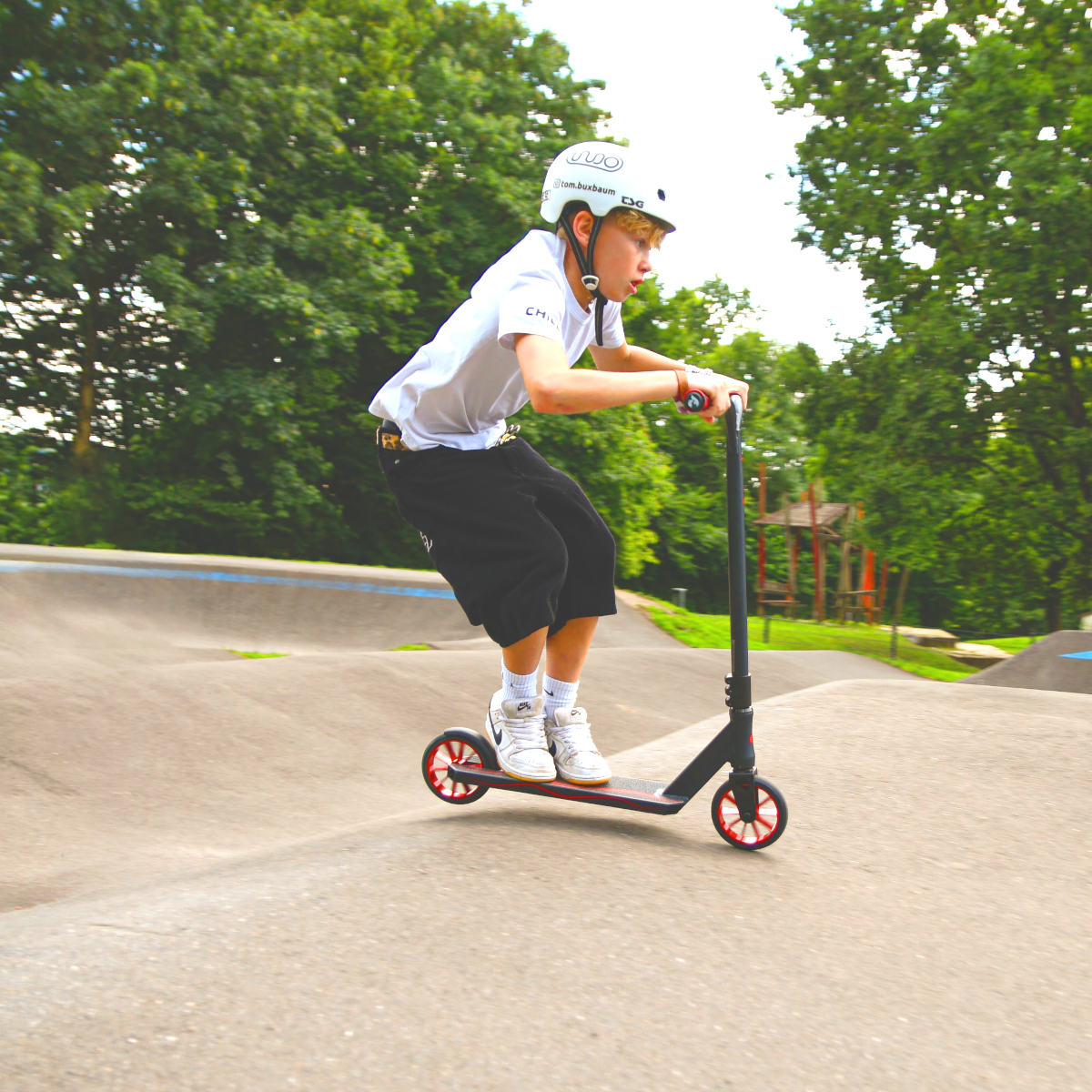 Chilli - Wave Track M Dark Grey Red - Freestyle koloběžka na pumptrack