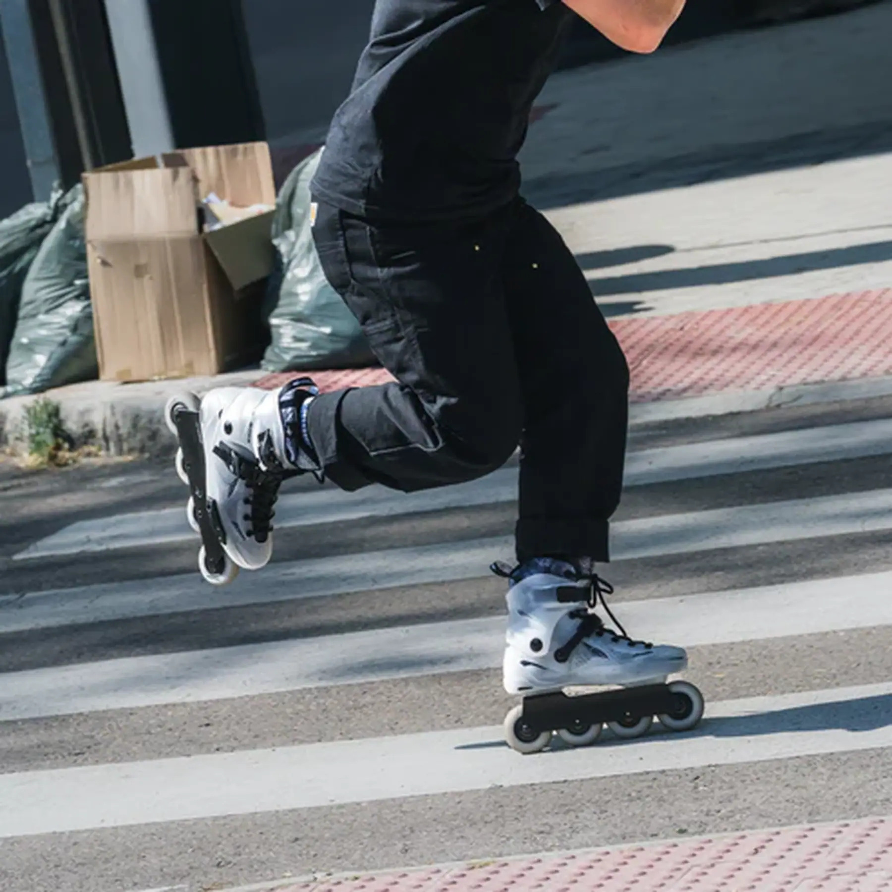 FlyingEagle - Shrike Pro Freeskates White - Freestyle brusle
