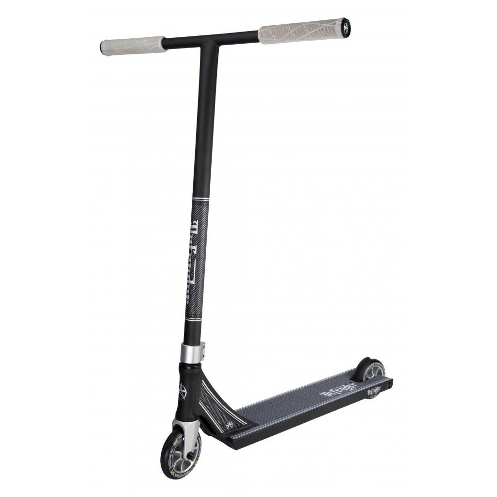 Senior citizens notice carriage Addict - Defender 3.0 Black/Silver - Freestyle koloběžka - Honzovy Longboardy Senior citizens notice carriage Addict - Defender 3.0 Black/Silver - Freestyle koloběžka - Honzovy Longboardy