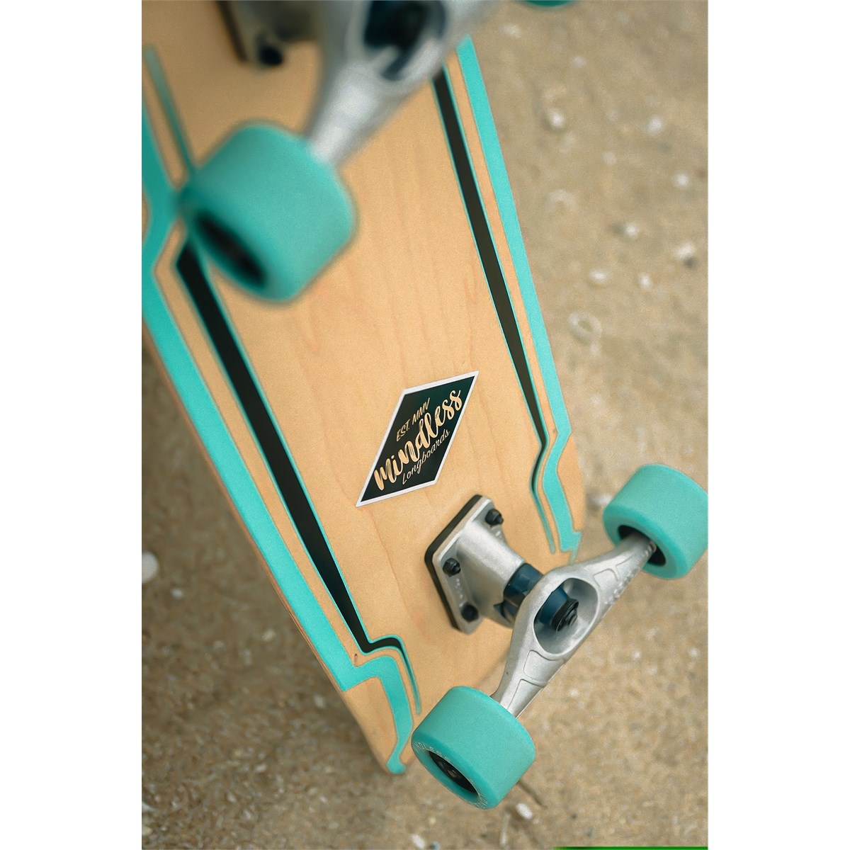 Pavement surfskate store