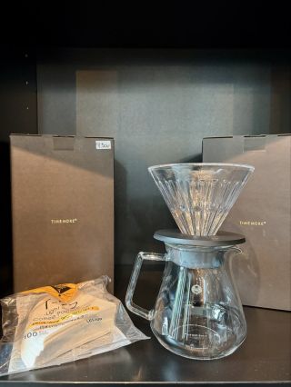 Dripper od Timemore – V60 styl v čistém skle Minimalismus, funkčnost a čistá chuť v každém šálku ☕💛 Chceš doma kávu, která...