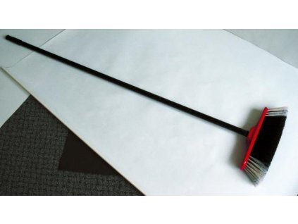 Zmeták s rúčkou Cedric RIO červený