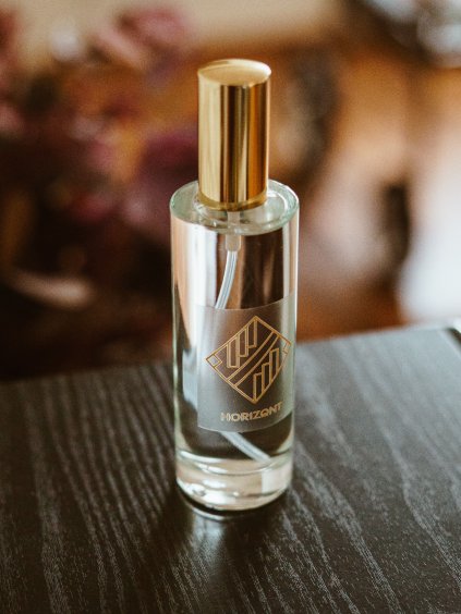 Bytový parfém ANTIKVARIÁT (šafrán a dřevo) | 100 ml