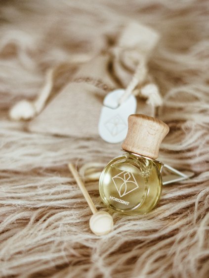 Difuzér do auta EDEN (ambra, bílé květy a jablko) | 9 ml