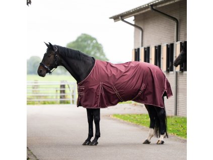 Deka výběhová Basic Imperial Riding, 300 g, deep red