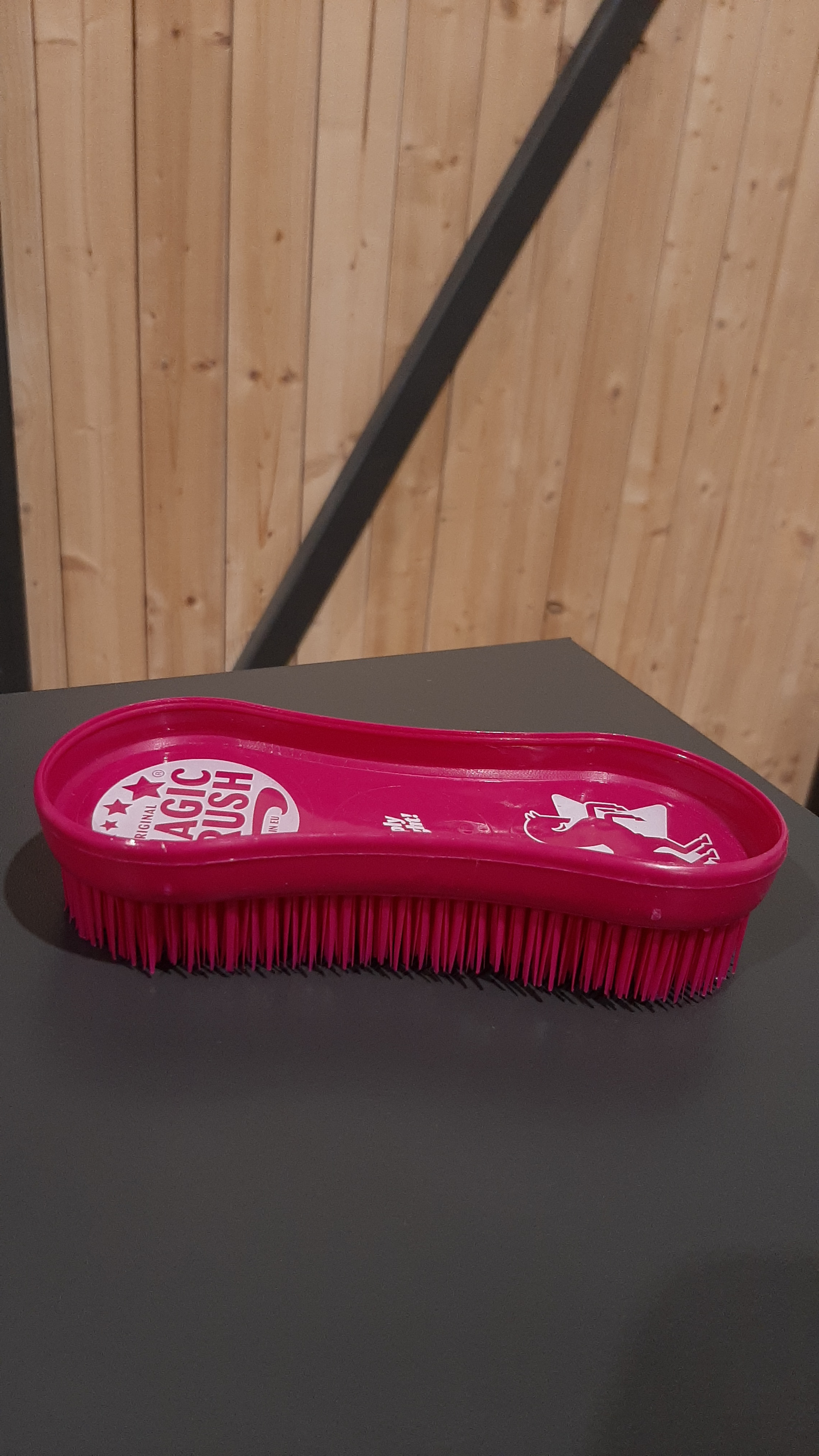 MAGIC BRUSH Kartáč Magic Brush, classic Barva: růžová