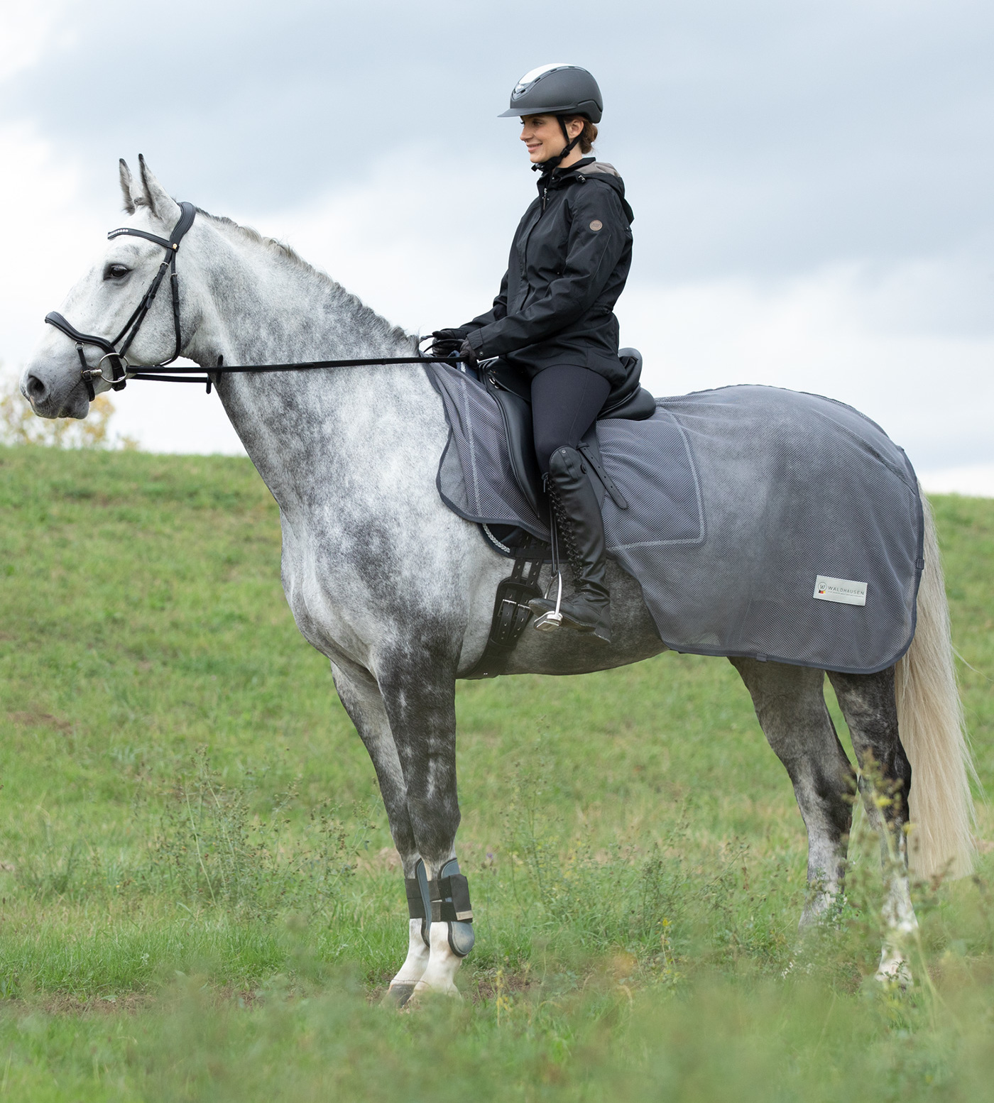 WALDHAUSEN Deka jezdecká Comfort Waldhausen, síťová, grey Délka zad: 125 cm