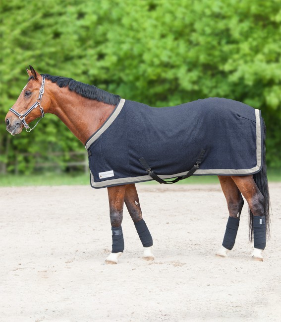 WALDHAUSEN Deka odpocovací fleece Esperia Two Waldhausen, dark blue/cream Délka zad: 135 cm