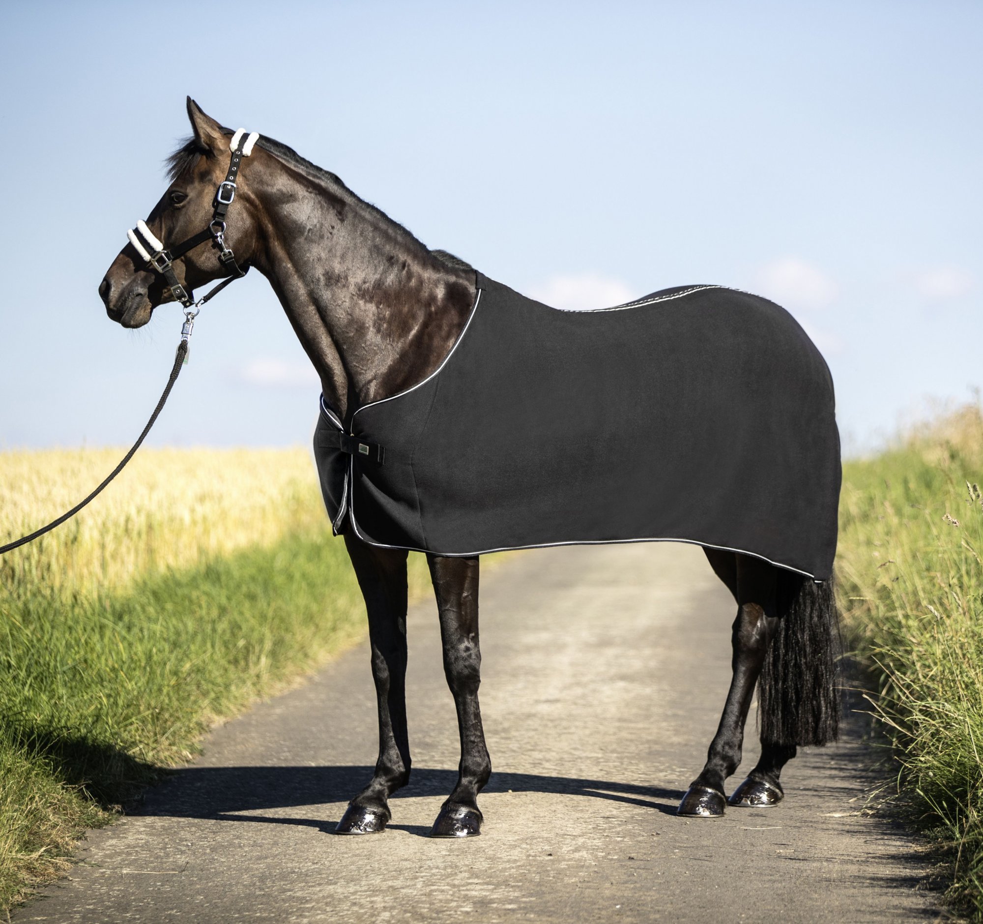 USG Deka odpocovací USG, fleecová, černá Délka zad: 105 cm