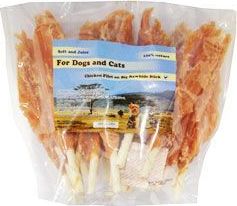 For Dogs and Cats Pochoutka Kuřecí filety na tyčce z buvolí kůže18 cm 500 g